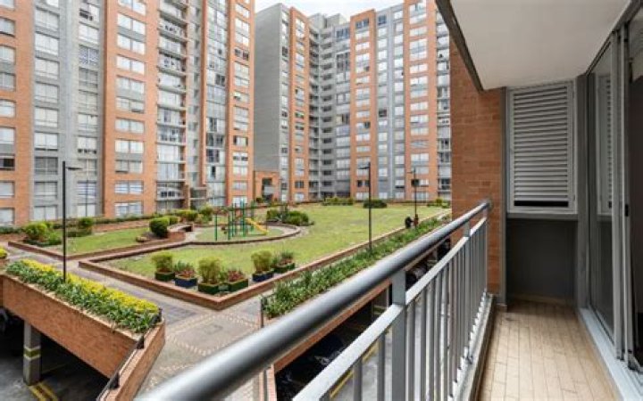 Can a felon rent an apartment in Florida?