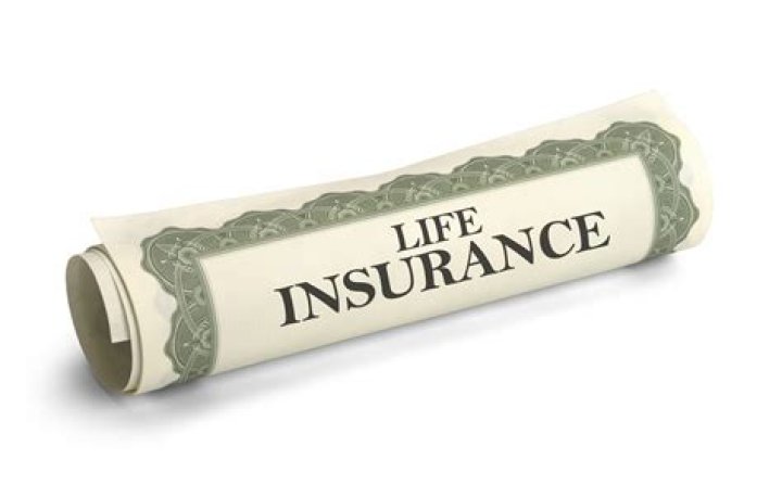 Can a trust be the beneficiary of a life insurance policy?