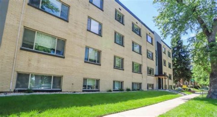 Can felons rent apartments in Colorado?