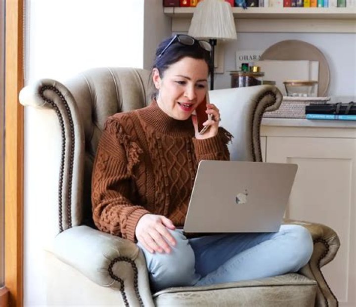 Can siblings be trustees?