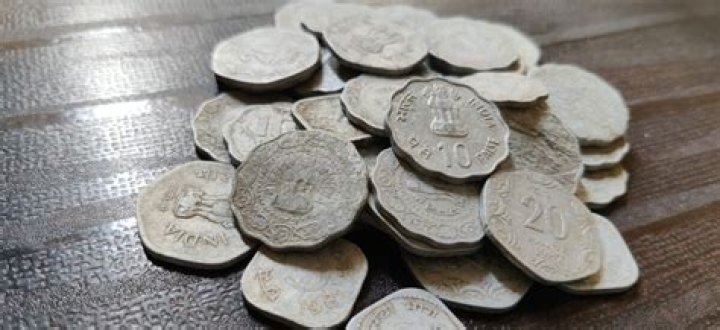 Can you exchange old foreign currency?