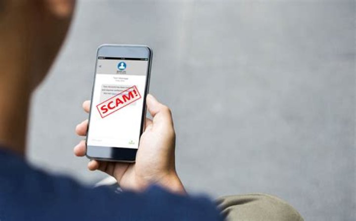 Can you get scammed by opening a text message?
