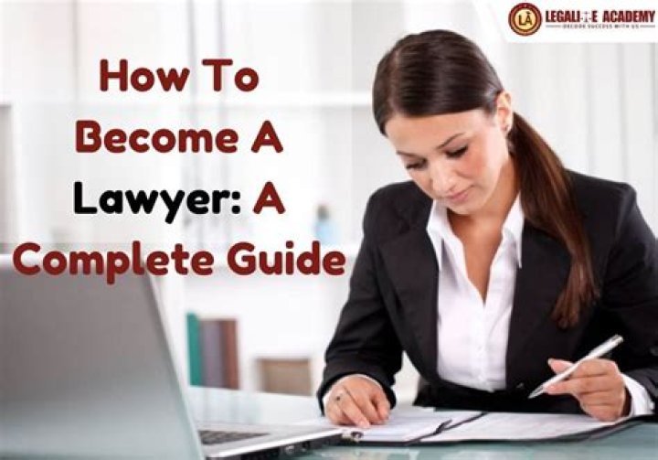 How do I become a contract attorney?