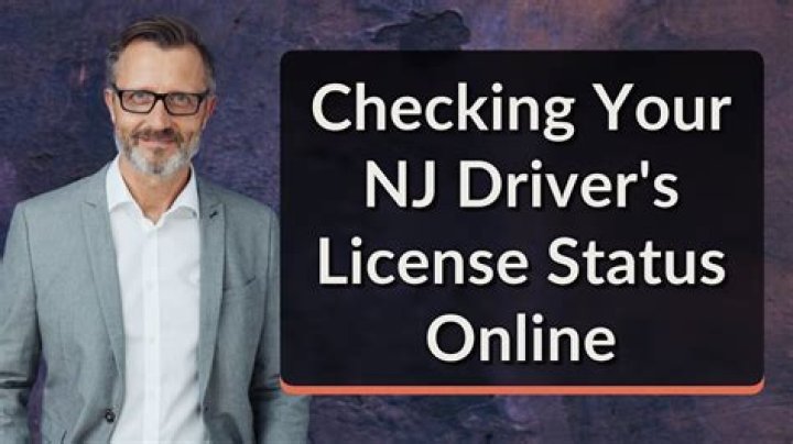 How do I check my drivers license status in CT?