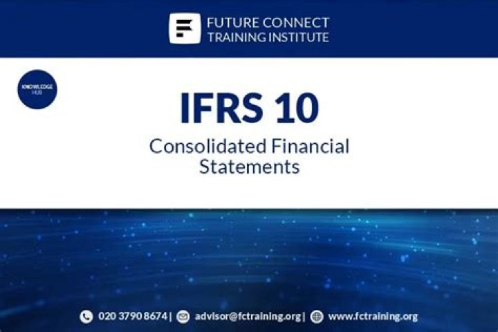How does IFRS 10 define control?