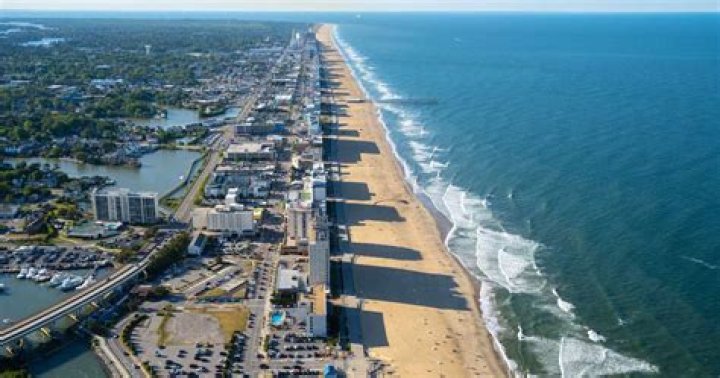 How long is Virginia Beach from Charlotte NC?