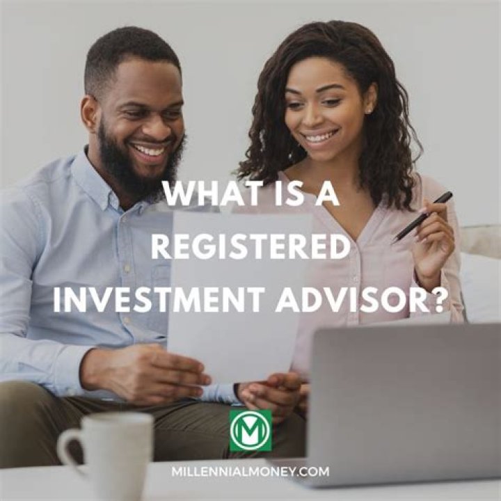 How much do registered investment advisors make?