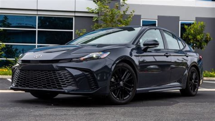 How much should I pay for a Toyota Camry Hybrid?