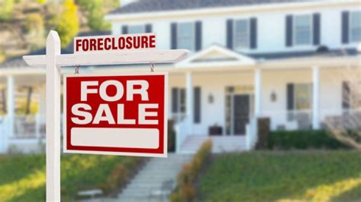 Is California allowing foreclosures?