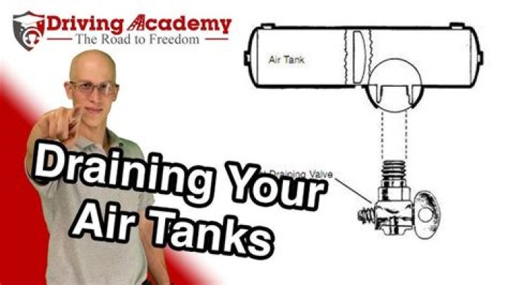 Should you drain air tanks?