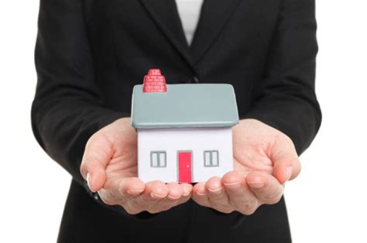 What happens to rental property in bankruptcy?