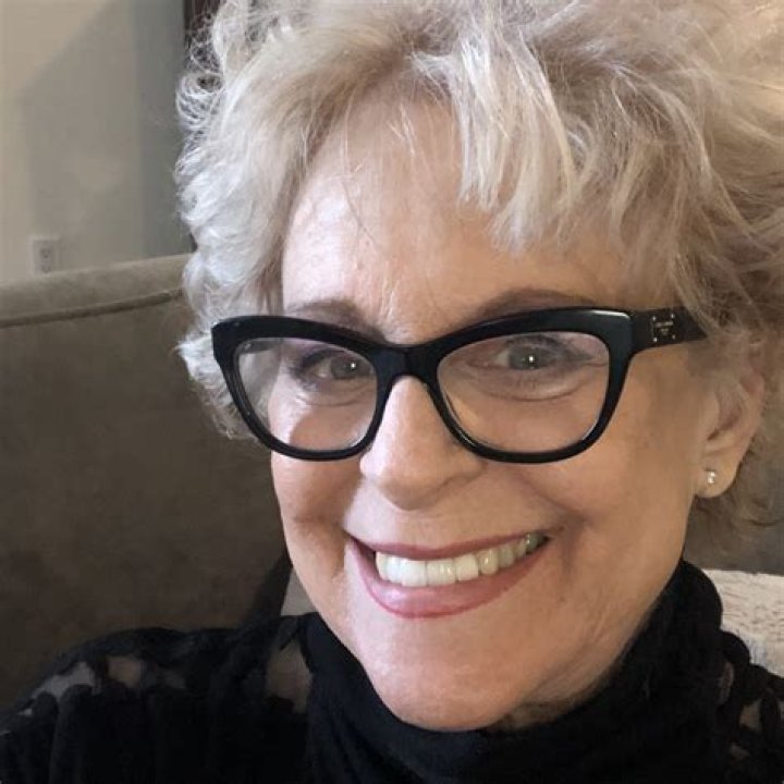 What is a good job for a 64 year old woman?