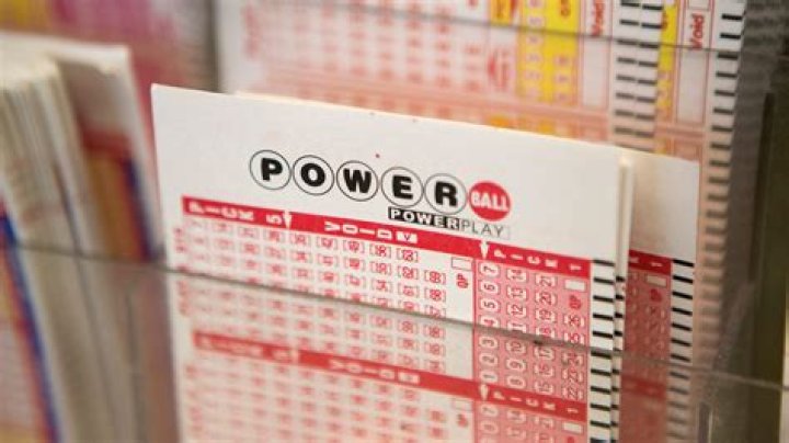 What is the payout for hitting the Powerball number?