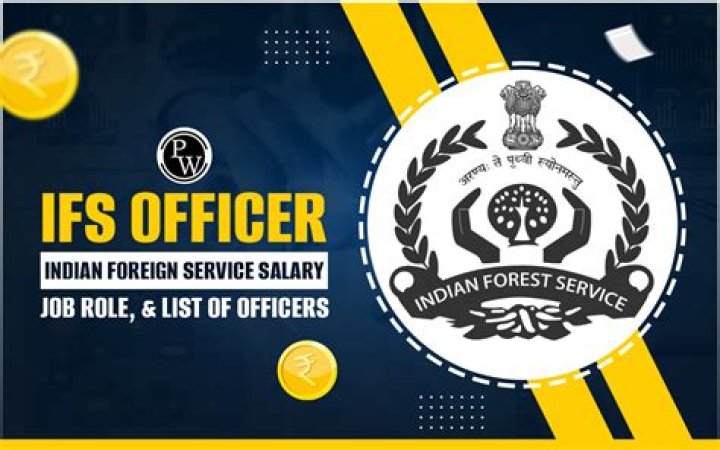 What is the salary of an IFS officer?